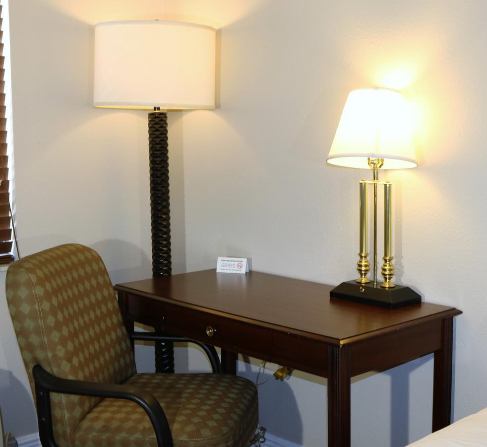Monte Carlo Inn- Near Disney Кіссіммі Екстер'єр фото